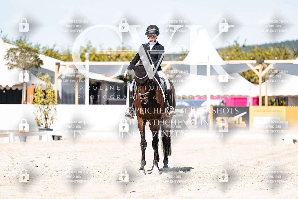 CK909454 | Turnierfotografie Pferdefotografie Trier Rheinland-Pfalz Pferdesport Reitsport Tierfotografie Sportfotografie Pferdevideo Pferdevideografie Equestrianvideography equestrianphotography  - Realisiert mit Pictrs.com