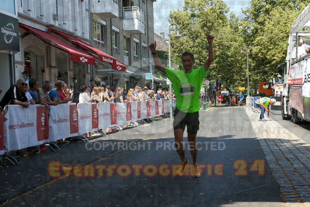 250621_1142_EX1_3829 | Sportfotografie im Rhein-Sieg Kreis, Köln, Bonn, NRW, Rheinland Pfalz, Hessen, etc. Unser Tätigkeitsfeld umfasst den Laufsport vom Volkslauf über den Marathon, Duathlon, Triathon bis zum Ultralauf wie Kölnpfad Ultra oder Schindertrail.