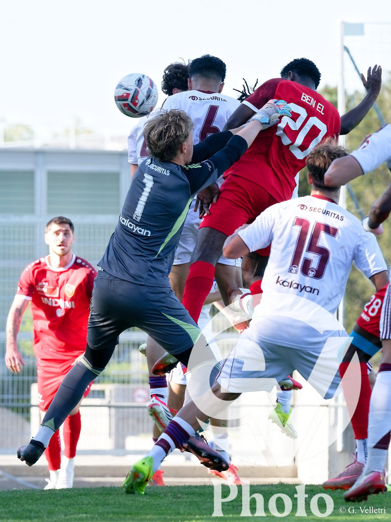 Lancy FC  v Servette FC M-21  - 1ere ligue Classic  | Geneva, Switzerland - April 25 : during the 1ere ligue Classic  match between Lancy FC  and Servette FC M-21  at Stade de Marignac on April 25 , 2026 in Geneva, Switzerland.