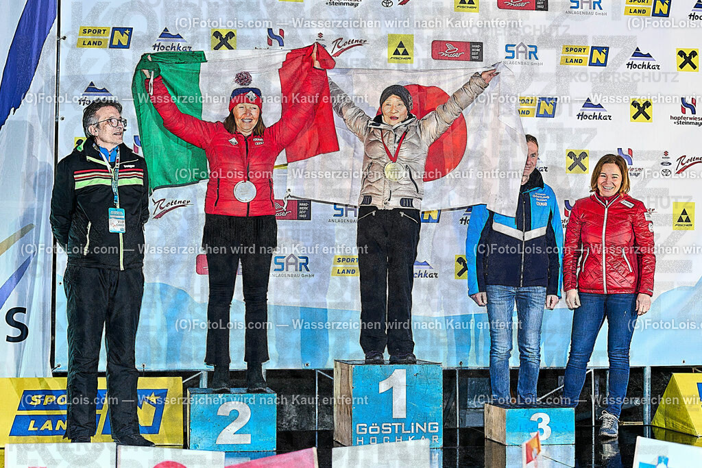 ALP2376_FMC-GS_Kat-C_Siegerehrung | (C)FotoLois.com, Alois Spandl, World Criterium Masters Ski Alpin 2023 Hochkar, WellcomeFeier mit Siegerehrungen Slalom A + GiantSlalom C, Mo 20. März 2023.