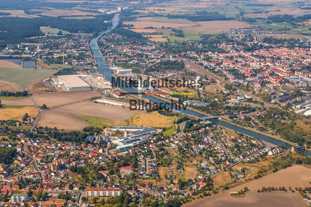 14_Haldensleben_Neuhaldenslber_Str_Solarstrom-2366 | Haldensleben - Realisiert mit Pictrs.com