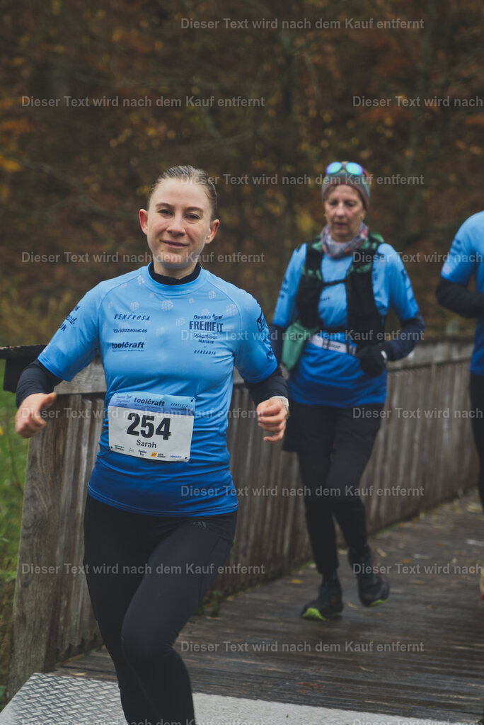 cineathletes-huegelland-2025-11-09-10-47-00 | Sportfotografie rund um Obstacle Course Racing und Trail Run - Realisiert mit Pictrs.com