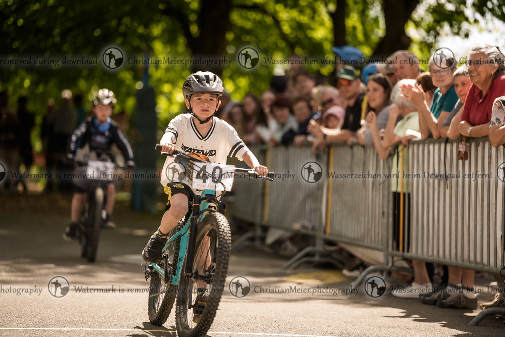 Eierlesen 2026 | Sie wurden bei einem Event oder Sportanlass fotografiert? Hier finden sie ihre Bilder! - Realisiert mit Pictrs.com