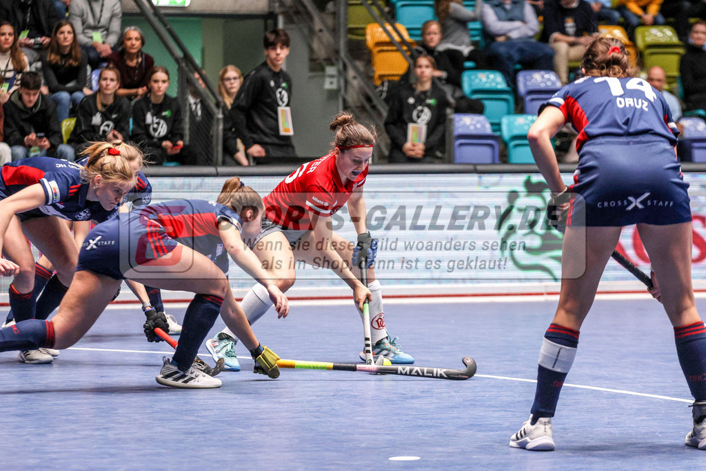 MJ_20230204-DHC-Alster-Finale W-24 | Sophie Perschk (Der Club an der Alster #16), Düsseldorfer HC - Der Club an der Alster am 5.2.2023 in der Ballsporthalle, Frankfurt am Main