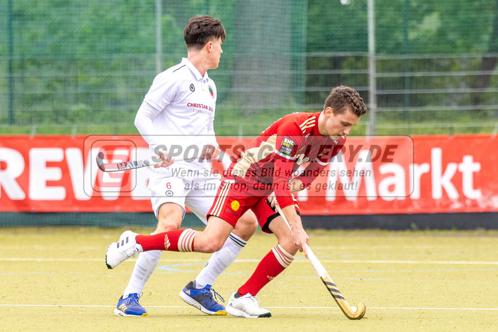 SFE_20230429_0018 | 1. Bundesliga Hockey Herren Rot-Weiss Köln - Crefelder HTC am 29.04.2023 in Köln (KTHC Stadion Rot-Weiss Köln Tennis and Hockey Club), Photo: Stephan Fehrmann 2023 (Sports-Gallery),Maximilian Siegburg ( Rot-Weiss Köln #18 )