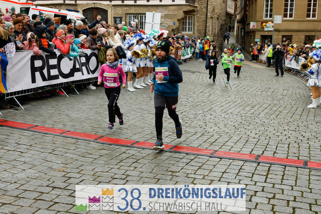 400m AOK Junior Cup | 3 Koenigslauf 2024 400m AOK Junior Cup - Realisiert mit Pictrs.com