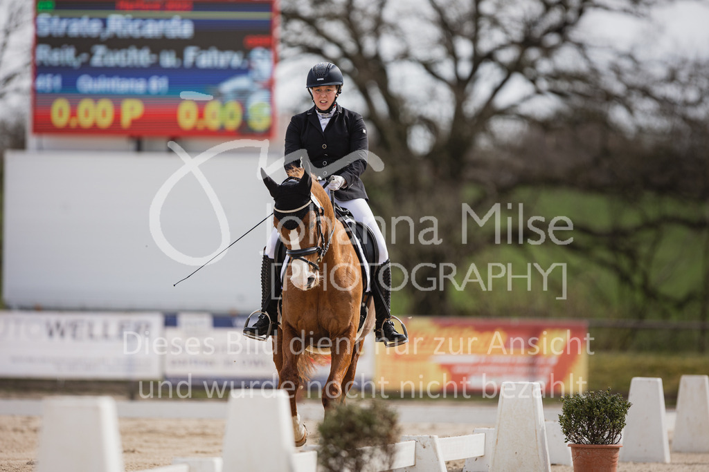 230410_Frühlingsfest_Dressurreiter-L-610 | Deine schönsten Turniermomente als professionelle Fotos! Entdecke hochwertige Pferdesport-Fotografie im Online-Shop. Jetzt Fotos finden & bestellen!