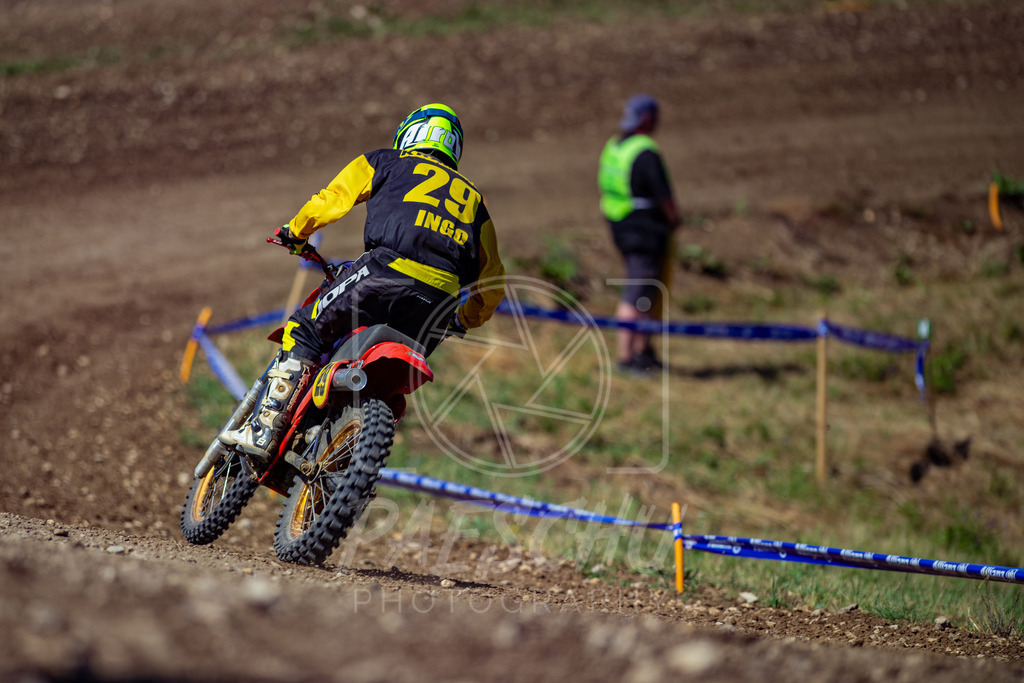Twin (279) | Paeschuphoto Shop - Wer nicht sucht der auch nicht findet.Ob Motocrossbilder oder von einem besuchtem Spiel, Hauptsache Action. - Realisiert mit Pictrs.com
