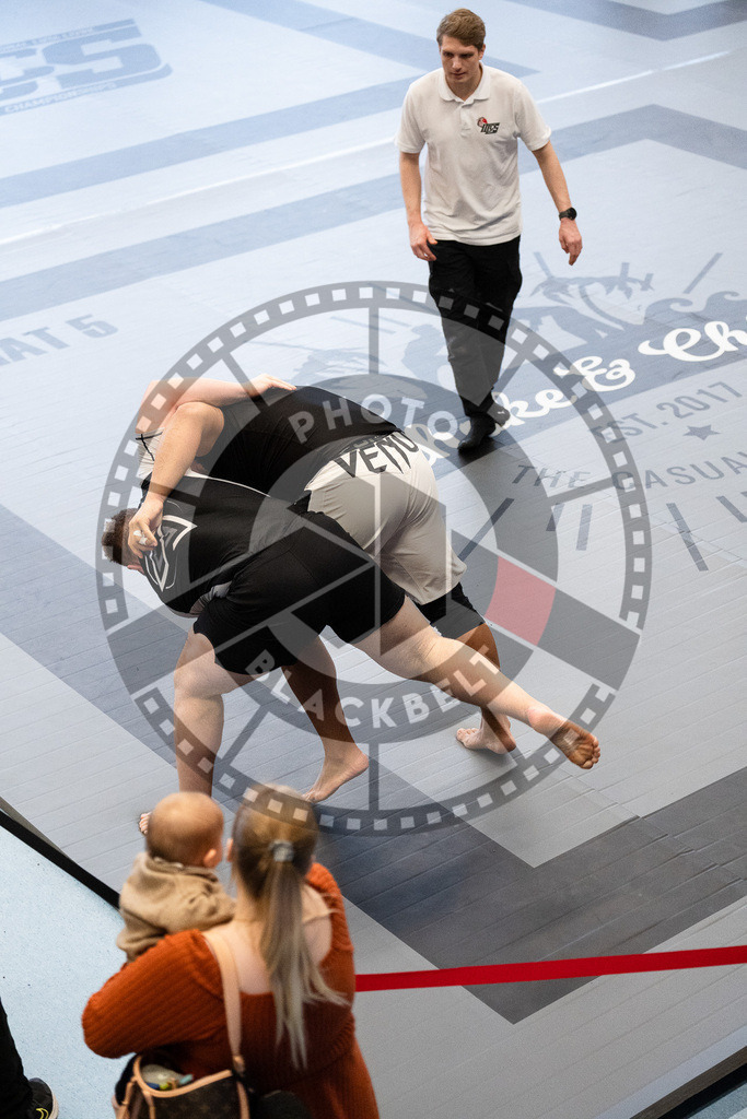 20251129PBB8222 | Fighters compete during the luta livre competition ILLCS XI winter edition on November 29, 2025 in Hannover, Germany.