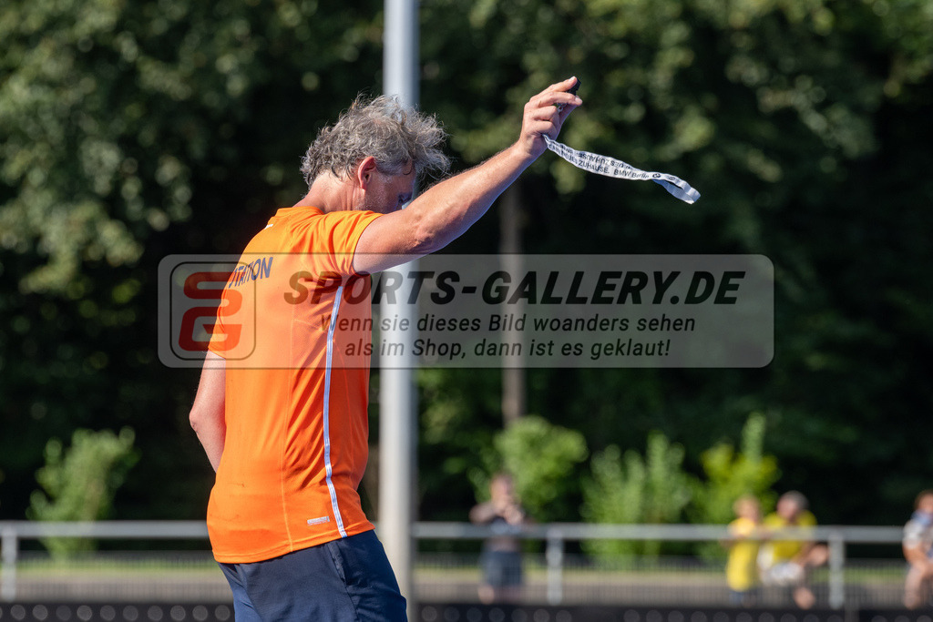 SFE_20240817_0068 | Krefeld, Deutschland, 17.08.2024:  European Cup for Recreational Hockey Players im KTHC Stadion Rot-Weiss Köln Tennis and Hockey Club am 17.08.2024 in Krefeld, Deutschland. (Foto von Stephan Fehrmann)Krefeld, Germany, 17.08.2024: European Cup for Recreational Hockey Players in KTHC Stadion Rot-Weiss Köln Tennis and Hockey Club at 17.08.2024 in Krefeld, Deutschland. (Foto from Stephan Fehrmann)