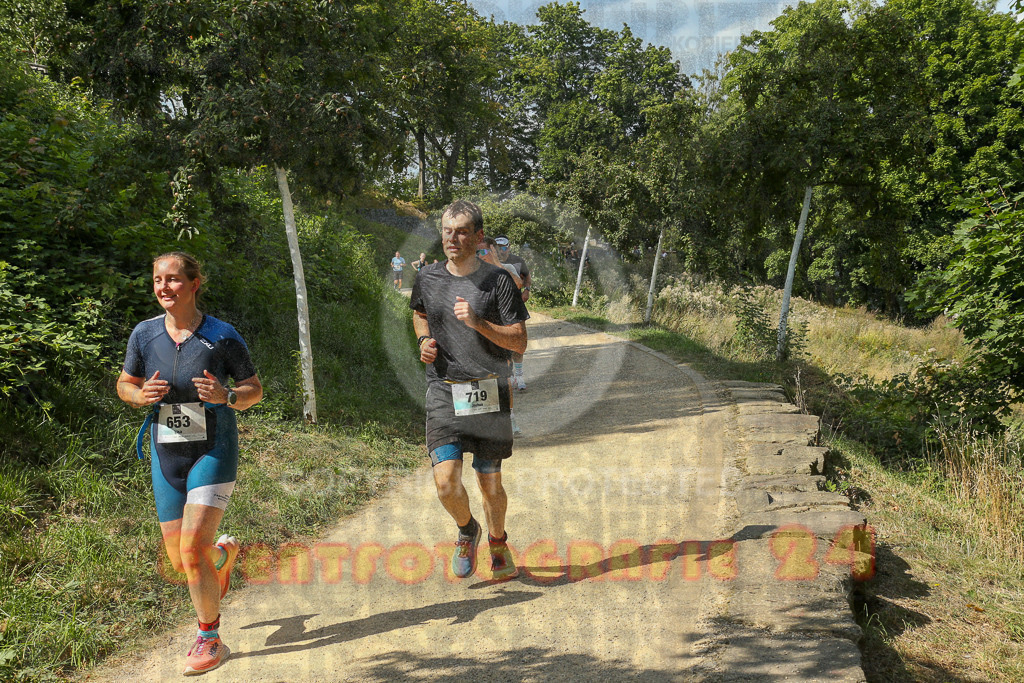 250824_1448_EX1_7628 | Sportfotografie im Rhein-Sieg Kreis, Köln, Bonn, NRW, Rheinland Pfalz, Hessen, etc. Unser Tätigkeitsfeld umfasst den Laufsport vom Volkslauf über den Marathon, Duathlon, Triathon bis zum Ultralauf wie Kölnpfad Ultra oder Schindertrail.