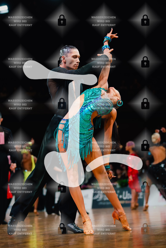 GOC 2025 - WDSF GrandSlam Latin 64-67th (177) Michele Nassimbeni _ Lusjana Gjergji (Albania)-2025-08-23-1181 | Webshop for digital downloads and prints of dance sport, event & show photographer Julian Link - Realisiert mit Pictrs.com