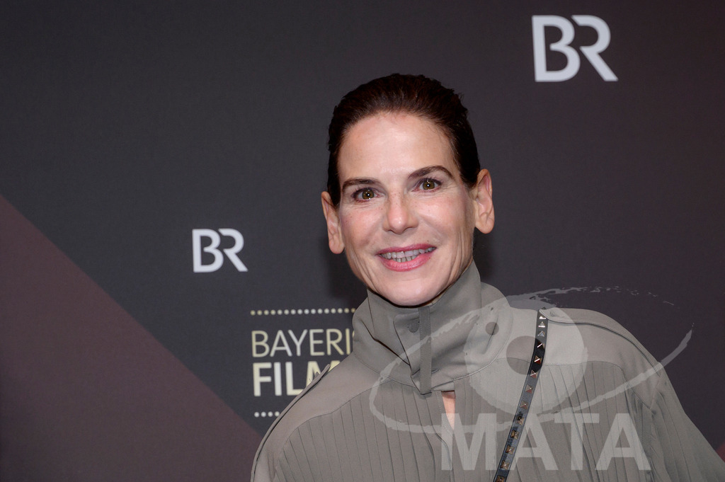 _DWI5449 | Bibiana Beglau bei der Verleihung des 47. Bayerischen Filmpreises 2026  im Prinzregententheater. München, Deutschland. Der Bayerische Filmpreis wird seit 1979 von der Bayerischen Staatsregierung verliehen, um die Bedeutung des Kinofilms als Kulturgut herauszustellen - Realisiert mit Pictrs.com