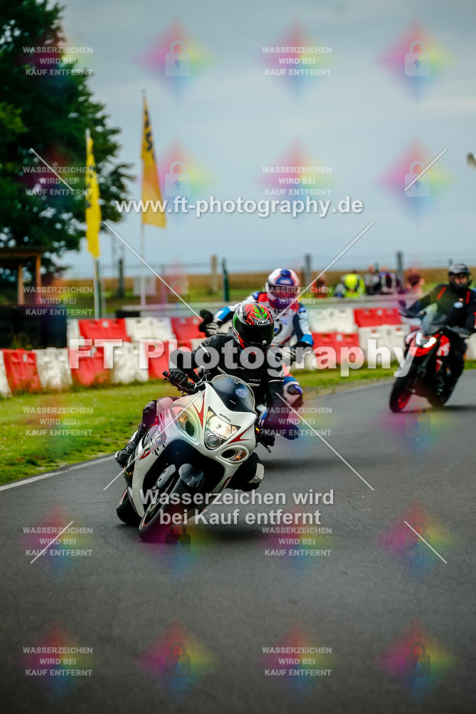 VBK-4217 | Hier findet Ihr Bilder von Touristenfahrten auf der Nürburgring Nordschleife oder von anderen Veranstaltungen die ich besucht habe. Viel Spass beim Durch Schauen 