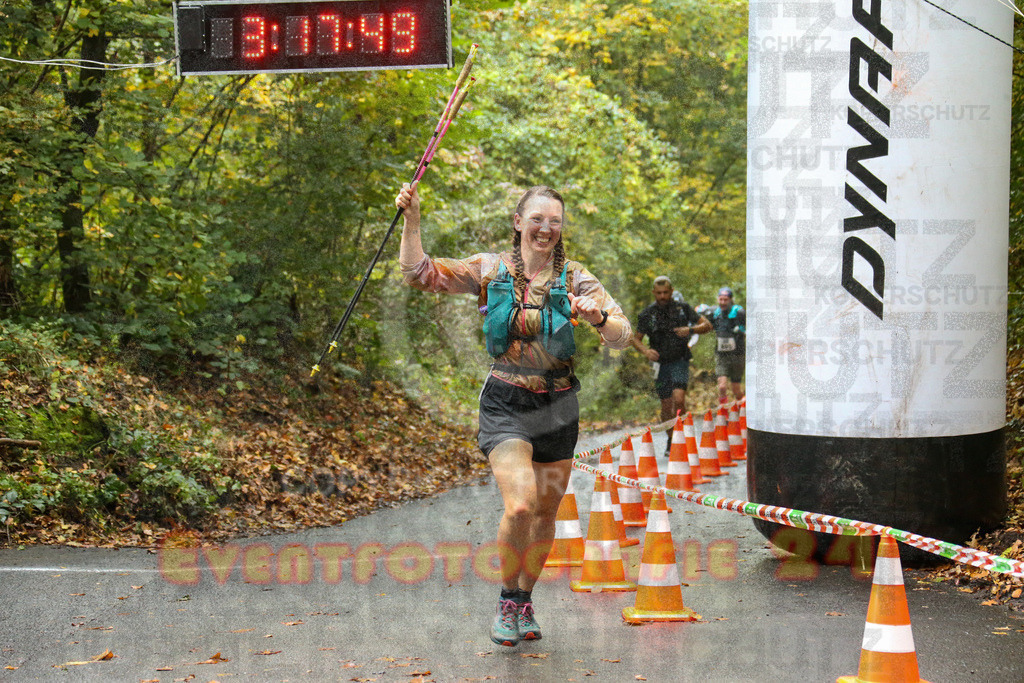 241027_1017_EX1_3749 | Sportfotografie im Rhein-Sieg Kreis, Köln, Bonn, NRW, Rheinland Pfalz, Hessen, etc. Unser Tätigkeitsfeld umfasst den Laufsport vom Volkslauf über den Marathon, Duathlon, Triathon bis zum Ultralauf wie Kölnpfad Ultra oder Schindertrail.