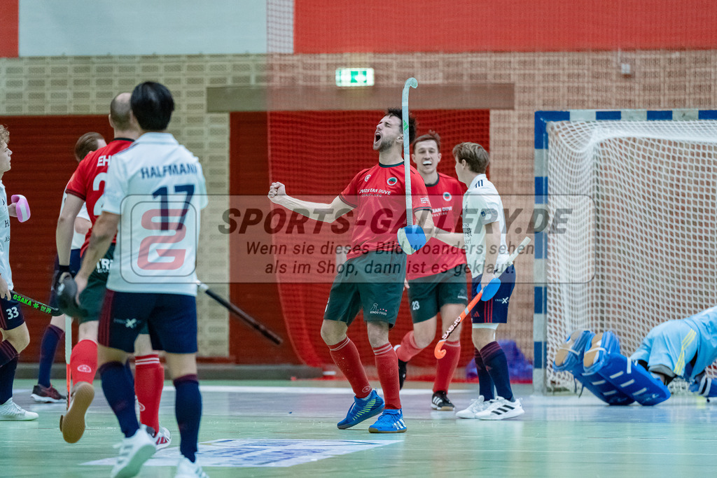 HK_20231217_107527 | 1. Bundesliga Herren Crefelder HC - Düsseldorfer HC  am 17.12.2023 Sporthalle Glockenspitz, Krefeld , Bachmann Lucas Maximilian ( Crefelder HTC #15 )