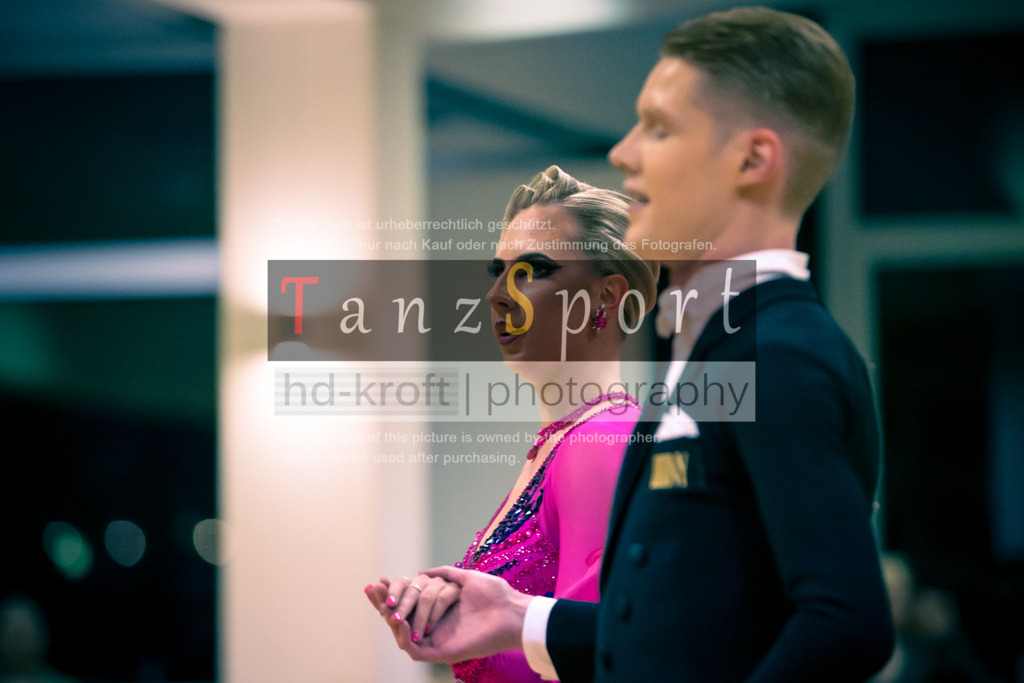 20250906_LM_By_HGR-S-Std_7758 | Tanzsportbilder, Standardtanz, Lateintanz, WDSF, DTV, LTVB, dancecomp, goc, hessen tanzt, blaues band der spree, walzer, tango, wiener walzer, slowfox, quickstepp, samba, rumba, cha-cha-cha, paso doble. jive, hd-kroft photography, turniertanzsport