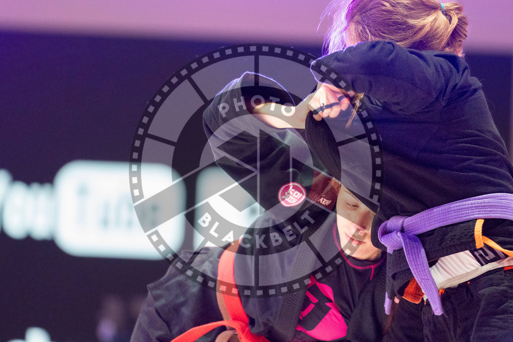 20231107PBB3896 | Fighters compete during the AJP World Master Championship in the Mubadala Arena in Abu Dhabi, Arab United Emirates, on November 7, 2023.