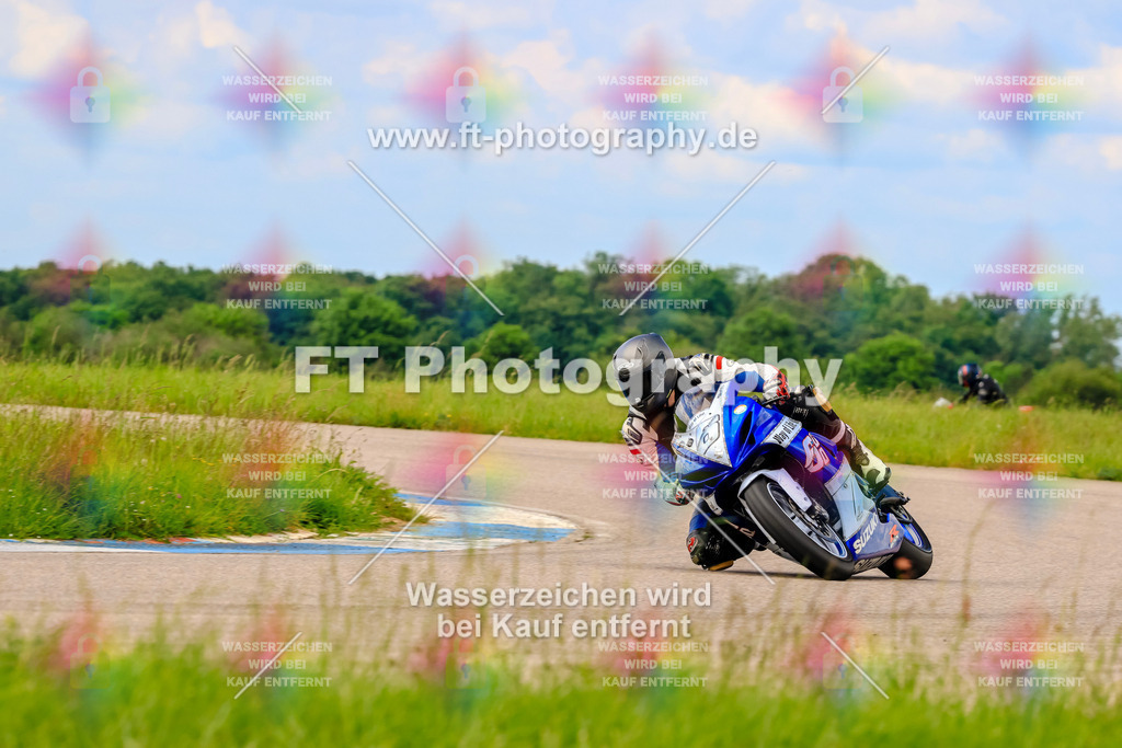 MotoTeam-1253 | Hier findet Ihr Bilder von Touristenfahrten auf der Nürburgring Nordschleife oder von anderen Veranstaltungen die ich besucht habe. Viel Spass beim Durch Schauen 