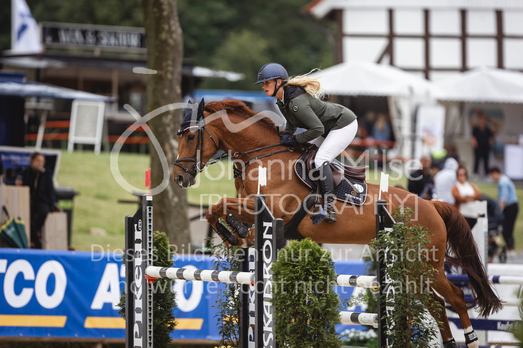 240712_BHO_L-Stil-2-412 | Deine schönsten Turniermomente als professionelle Fotos! Entdecke hochwertige Pferdesport-Fotografie im Online-Shop. Jetzt Fotos finden & bestellen!