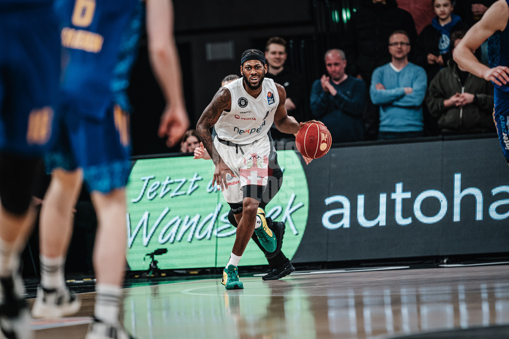 Basketball | Männer | Saison 2023/2024 | easyCredit Basketball Bundesliga | Veolia Towers Hamburg vs. Alba Berlin | 17.04.2024 | Aljami Durham (#42, Veolia Towers Hamburg)