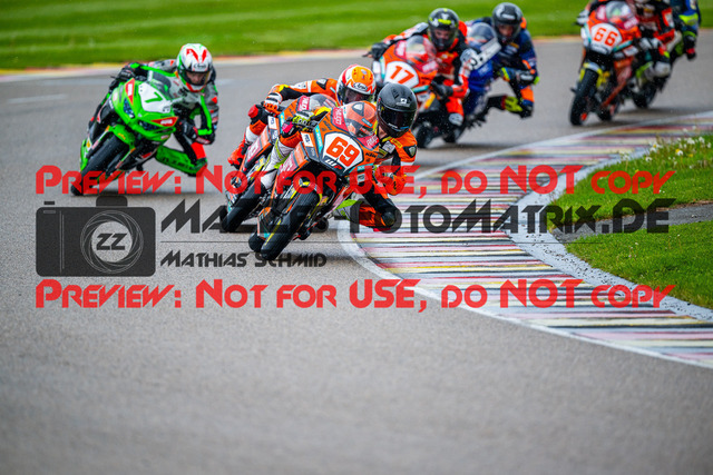 MaZZes_FotoMatrix_240505_6007705_9257 | SSP300