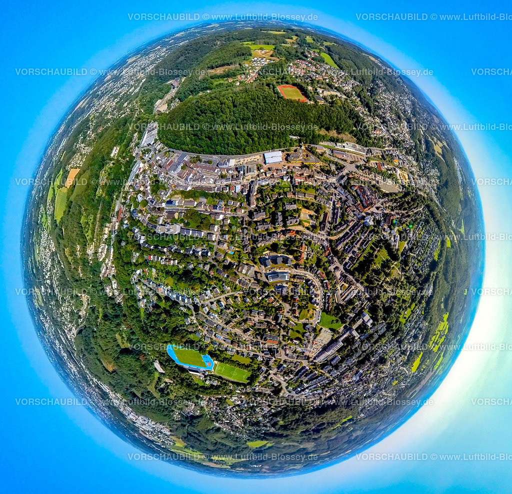 Ennepetal240890777VoerderStrasse | Luftbild, Ortsansicht Mitte und Wohngebiet Voerder Straße, Bremenstadion TuS Ennepetal 1911 e.V.und Dorma Sportpark Fußballstadion, Waldgebiet NSG Klutertberg, Erdkugel, Fisheye Aufnahme, Fischaugen Aufnahme, 360 Grad Aufnahme, tiny world, little planet, fisheye Bild, Milspe, Ennepetal, Ruhrgebiet, Nordrhein-Westfalen, Deutschland