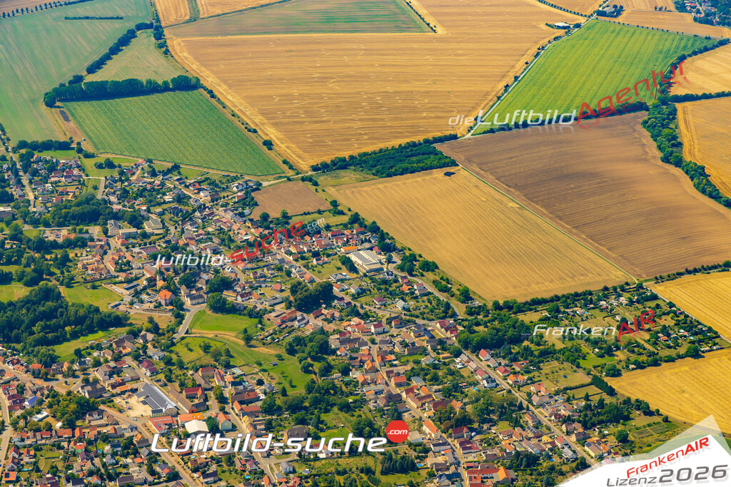 Neue Luftbildaufnahme der Stadt Obhausen - Das Luftbild wurde 2025 vom UL-Flugzeug heraus erstellt ( keine Drohnenaufnahme ) - Hochauflösende Luftaufnahme - für Wandbilder und großformatige Ausdrucke geeignet. Das besondere Geschenk!Hier alle&nbsp;Infos zur Lizenzierung der LuftaufnahmeWir fliegen auch dieses Jahr wieder in Ihre Region um Luftbilder zu erstellen.- Luftbild anfragen