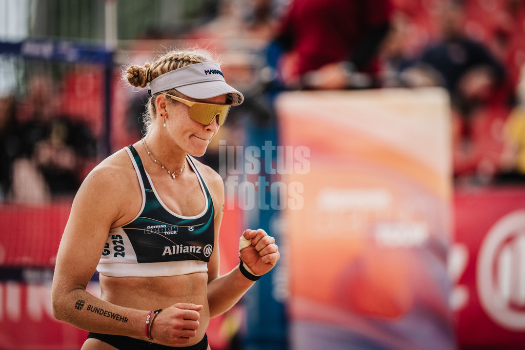 Beachvolleyball | Frauen | Allianz German Beach Tour 2025 | Tourstop Berlin | 22.08.2025 | Melanie Paul freut sich
