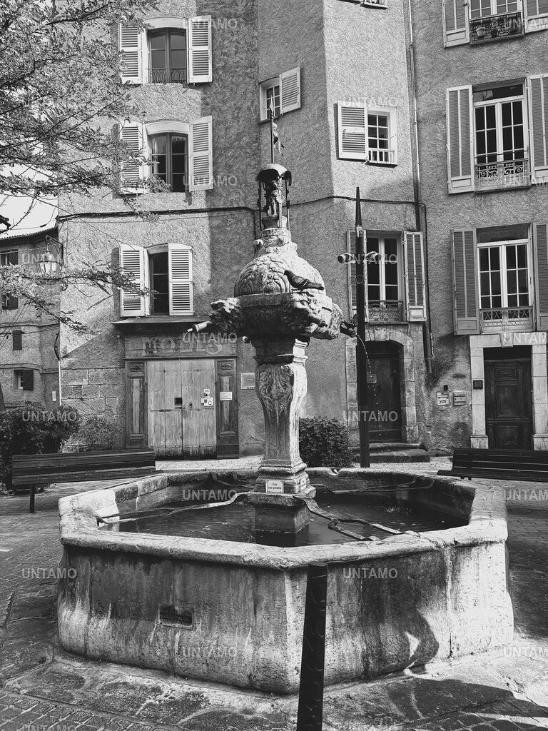 Brunnen SW | untamo - Realisiert mit Pictrs.com