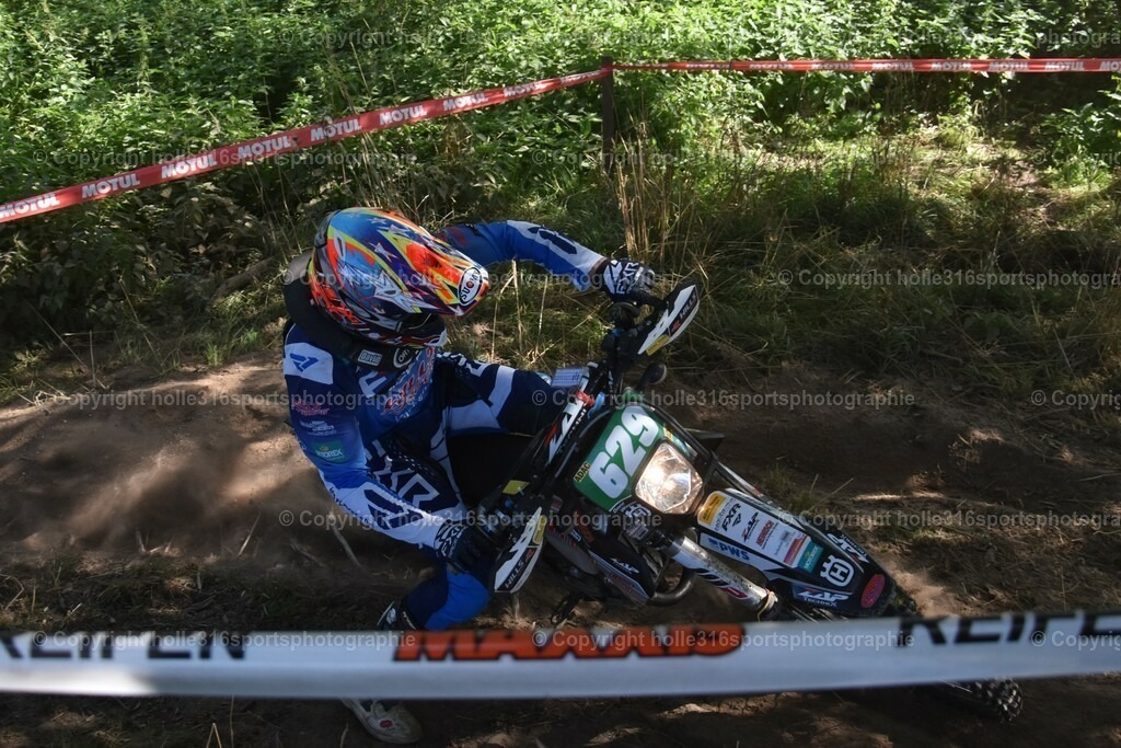 DSC_0068 | Sportfotografie , Motorsport, Motoross, Reitsport, Mointainbike, Enduro,
Landschaft , Outdoor, Eventfotografie, Landschaft, Bilder online bestellen - Realisiert mit Pictrs.com