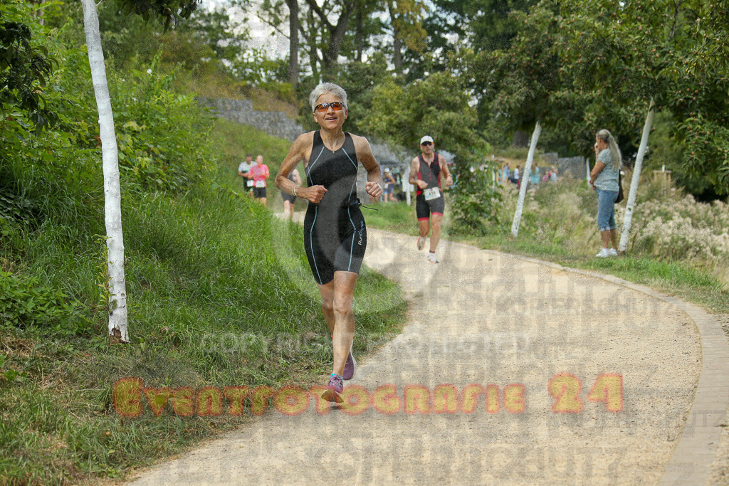 250824_1348_EX1_3712 | Sportfotografie im Rhein-Sieg Kreis, Köln, Bonn, NRW, Rheinland Pfalz, Hessen, etc. Unser Tätigkeitsfeld umfasst den Laufsport vom Volkslauf über den Marathon, Duathlon, Triathon bis zum Ultralauf wie Kölnpfad Ultra oder Schindertrail.