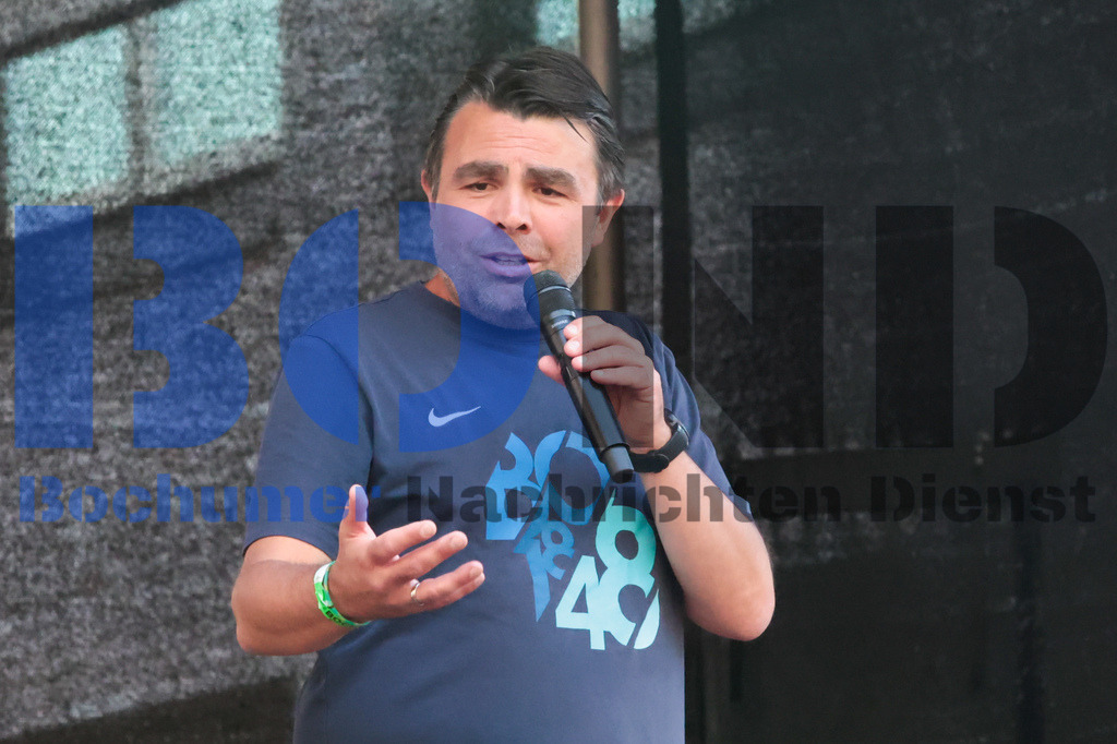 SES_BTBRED20250704-1 | bond - Realisiert mit Pictrs.com