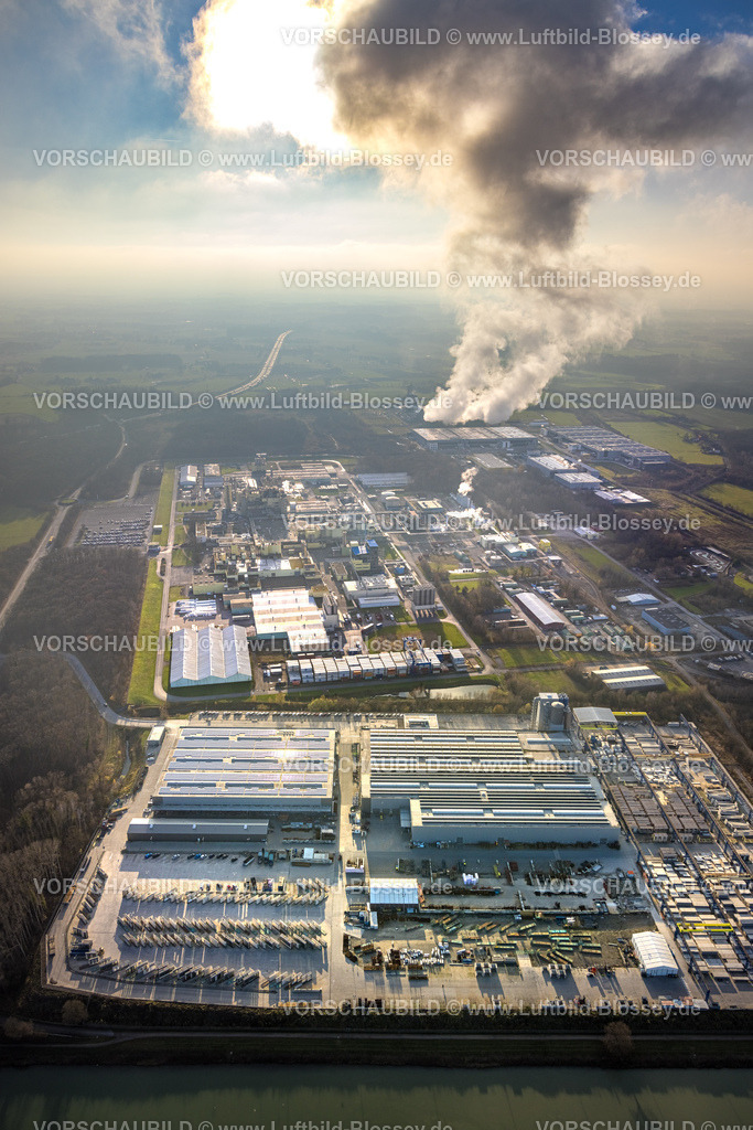 Hamm241200540 | Luftbild, Trianel Gaskraftwerk Hamm GmbH mit Rauchwolken, Celanese Werk Uentrop, GOLDBECK Betonelemente Hamm GmbH, Uentrop, Hamm, Ruhrgebiet, Nordrhein-Westfalen, Deutschland
