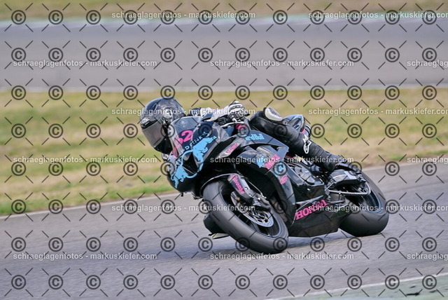 26bt05-1846 | markuskiefer.com - Realisiert mit Pictrs.com