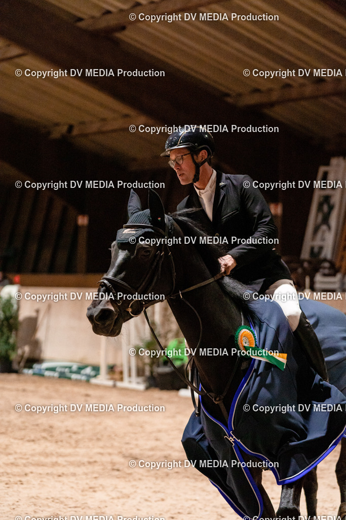 Springen Tag 1-906 | dv-media-shop - Realisiert mit Pictrs.com