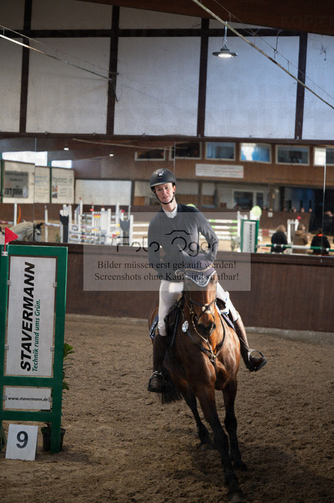 Hallenreittunier Voxtrup 2023 | Entdecke hochwertige Reitturnierfotos von Foto Oger. Professionell, emotional und authentisch – jetzt Lieblingsmomente im Shop bestellen.Deutschlandweite Turnierfotografie. - Realisiert mit Pictrs.com