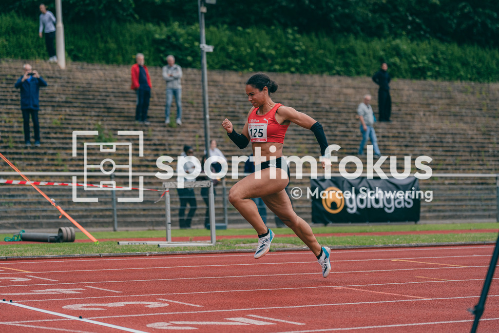 FLVW-Meisterschaften 2026 | Impressionen und Wettkampfszenen der FLVW-Meisterschaften 2026 mit Athletinnen und Athleten verschiedener Vereine und Altersklassen in unterschiedlichen Disziplinen der Leichtathletik. - Realisiert mit Pictrs.com