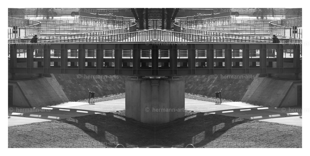 Hermann-Arts_Spiegelbilder_020 | Photo Foto Kunst Art schwarzweiss Bilder Rheine Münster Berlin Blumen 