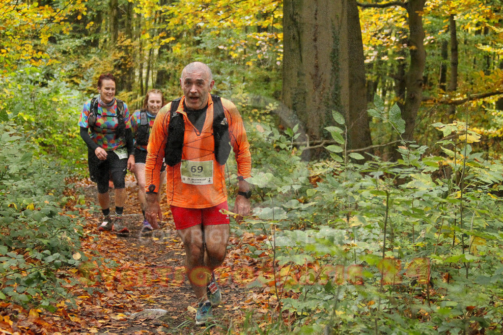 251026_1307_EV4_6522 | Sportfotografie im Rhein-Sieg Kreis, Köln, Bonn, NRW, Rheinland Pfalz, Hessen, etc. Unser Tätigkeitsfeld umfasst den Laufsport vom Volkslauf über den Marathon, Duathlon, Triathon bis zum Ultralauf wie Kölnpfad Ultra oder Schindertrail.