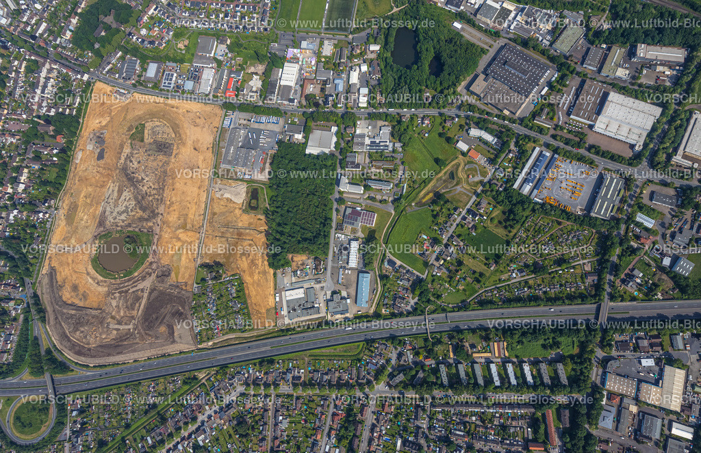 Recklinghausen220501405 | Luftbild der ehemaligen Trabrennbahn Recklinghausen mit angrenzender Blitzkuhlenstraße,  Hillerheide, Recklinghausen, Ruhrgebiet, Nordrhein-Westfalen, Deutschland