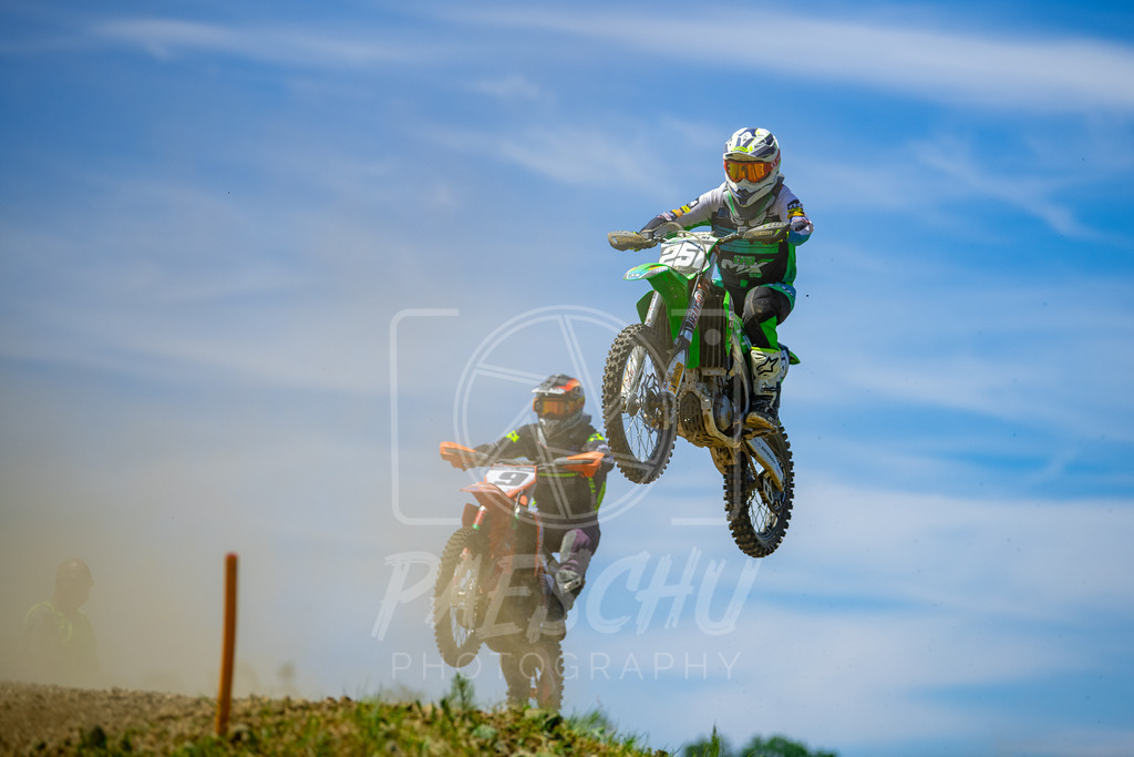 SE (300) | Paeschuphoto Shop - Wer nicht sucht der auch nicht findet.Ob Motocrossbilder oder von einem besuchtem Spiel, Hauptsache Action. - Realisiert mit Pictrs.com
