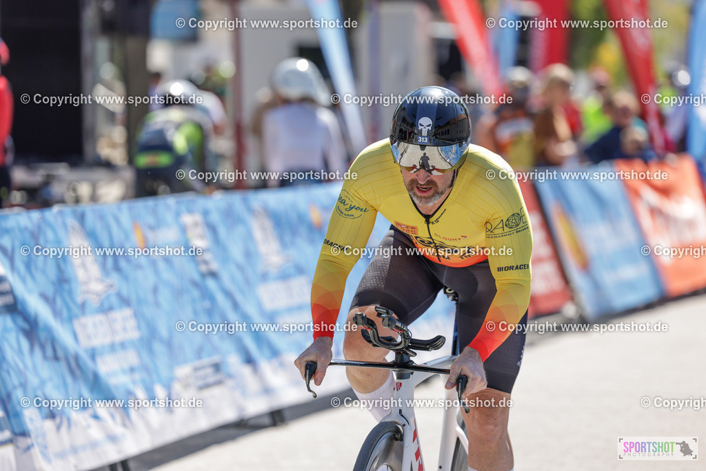 VJ__5014 | Neusiedlersee Radmarathon 2026@sportshot_your_pictrs #yourpictures#roadtowm2029 #nrm #neusiedlerseeradmarathon #neusiedlersee #neusiedlerseetourismus #burgenland #mörbisch #nrm26 #burgenlandtourismus #voglundco #poweredbyburgenlandtourismus #radsport #rad #marathon #ucigranfondo #visitburgenland #ucigranfondoworldseries