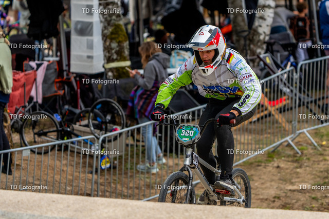 BayBMX2026-05349 | Fotogalerie von Thomas Dettweiler mit Eventbildern und lizenzfreien Fotos. Perfekt als Wandbild, für Büro, Website oder private Nutzung. - Realisiert mit Pictrs.com