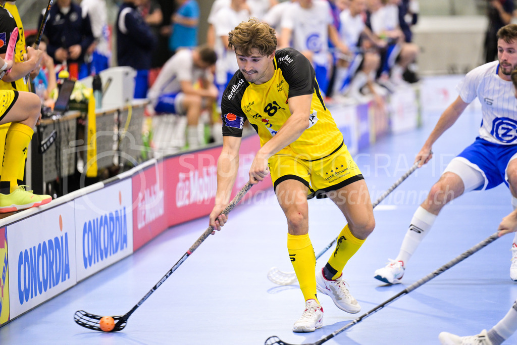 GC Unihockey vs HC Rychenberg - 27. August 2022 | GC Unihockey vs HC Rychenberg
AXA Arena, Winterthur
Tim Aeschimann (#81 HC Rychenberg)
Bild: Sportfotografie Markus Aeschimann | www.markus-aeschimann.ch - Realisiert mit Pictrs.com
