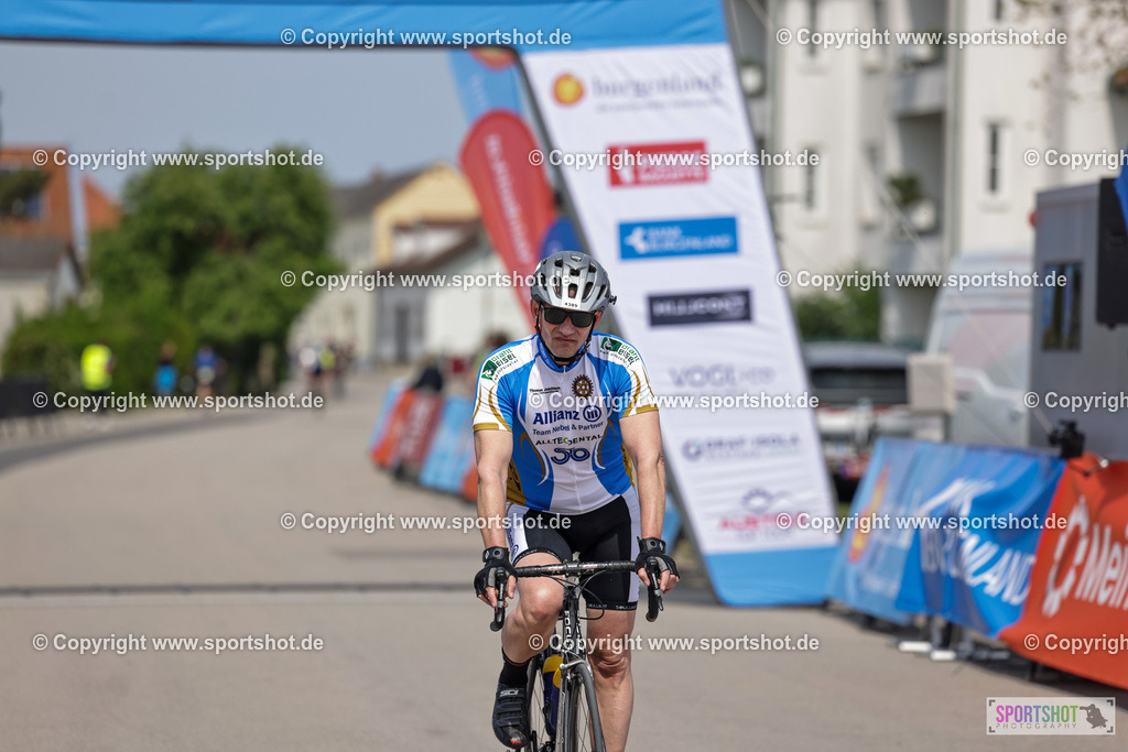 VJ__9585 | Neusiedlersee Radmarathon 2026@sportshot_your_pictrs #yourpictures#roadtowm2029 #nrm #neusiedlerseeradmarathon #neusiedlersee #neusiedlerseetourismus #burgenland #mörbisch #nrm26 #burgenlandtourismus #voglundco #poweredbyburgenlandtourismus #radsport #rad #marathon #ucigranfondo #visitburgenland #ucigranfondoworldseries