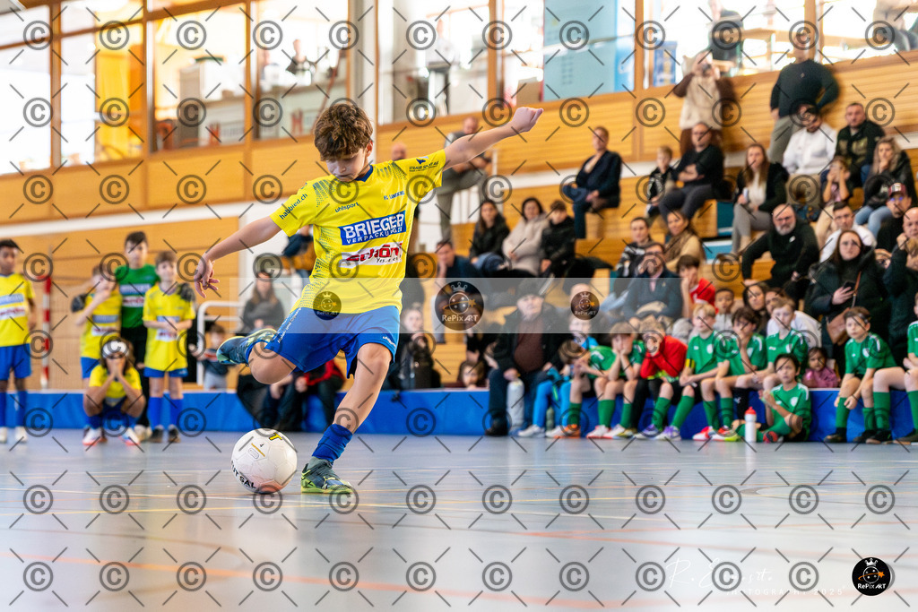 20251122_FCR-Hallenturnier-E_007-19 | Sport und Naturfotografie von Roberto Esposito zeigt echte Momente Bewegung und die Schönheit der Natur. Ausdrucksstarke Bilder schaffen Emotionen.