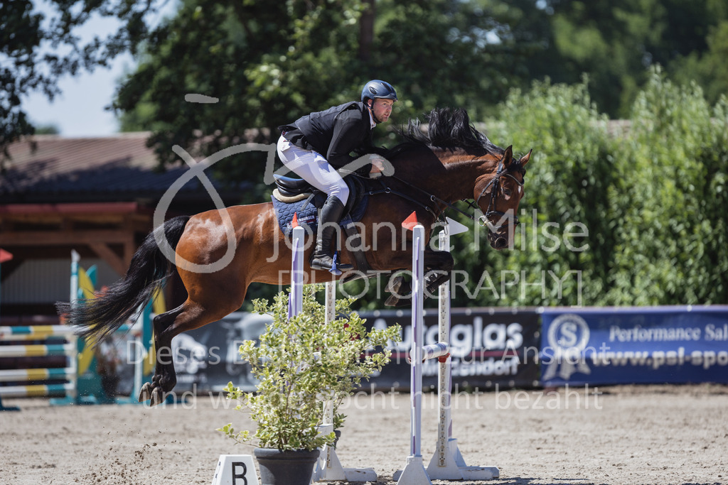 230610_Mühlen_A-Spr2-758 | Deine schönsten Turniermomente als professionelle Fotos! Entdecke hochwertige Pferdesport-Fotografie im Online-Shop. Jetzt Fotos finden & bestellen!