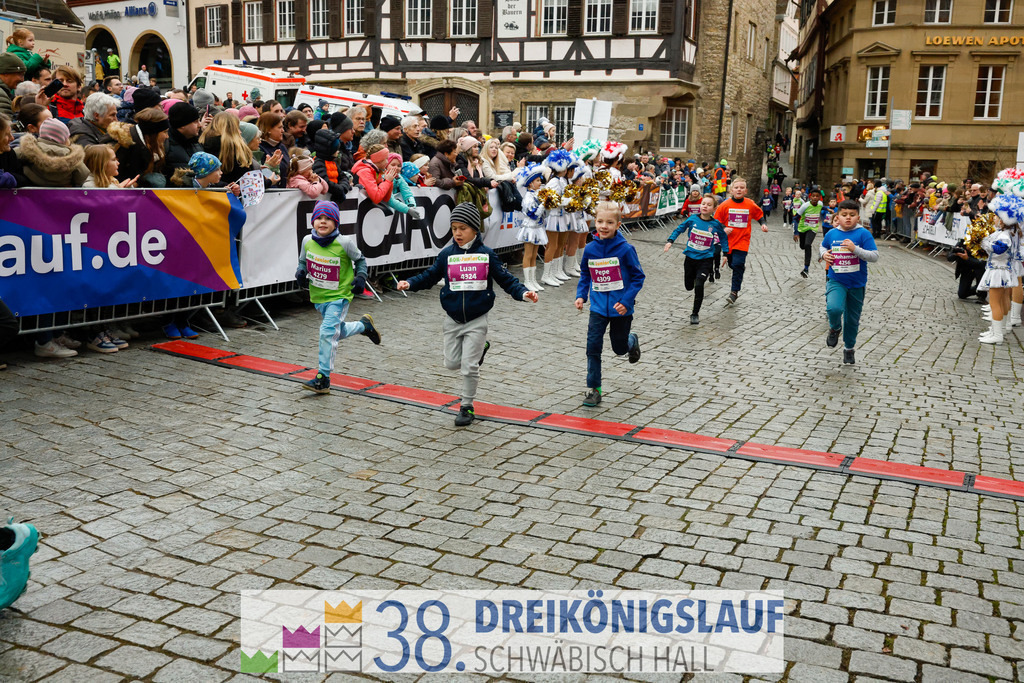 400m AOK Junior Cup | 3 Koenigslauf 2024 400m AOK Junior Cup - Realisiert mit Pictrs.com