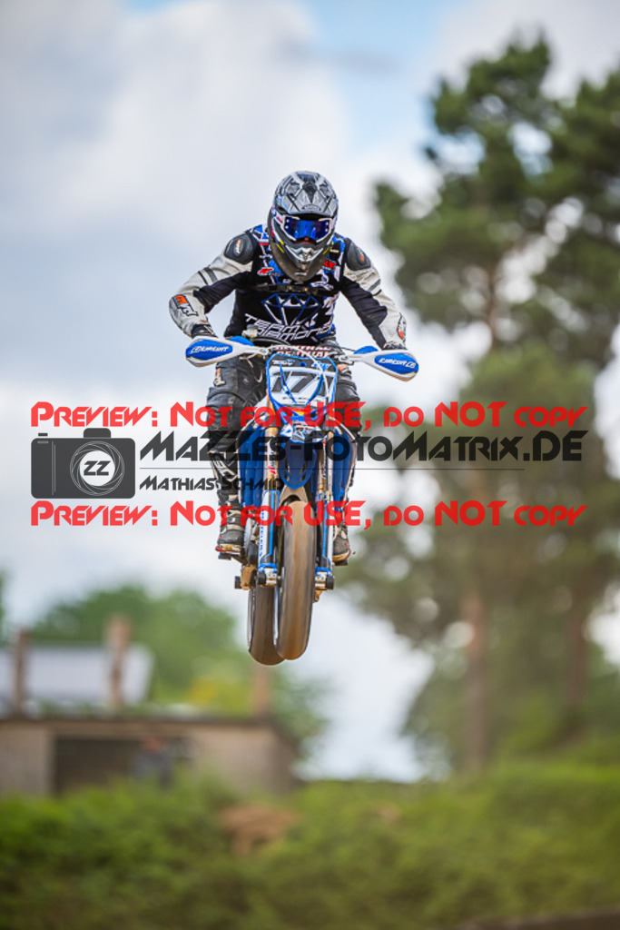 MaZZes_FotoMatrix_220528_6009 | Fotograf Mathias Schmid
Sportfotograf,
Eventfotograf,
Hochzeitsfotograf,
Portraitfotograf